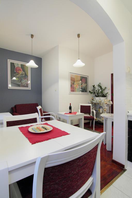 White Apartment Belgrado Exterior foto