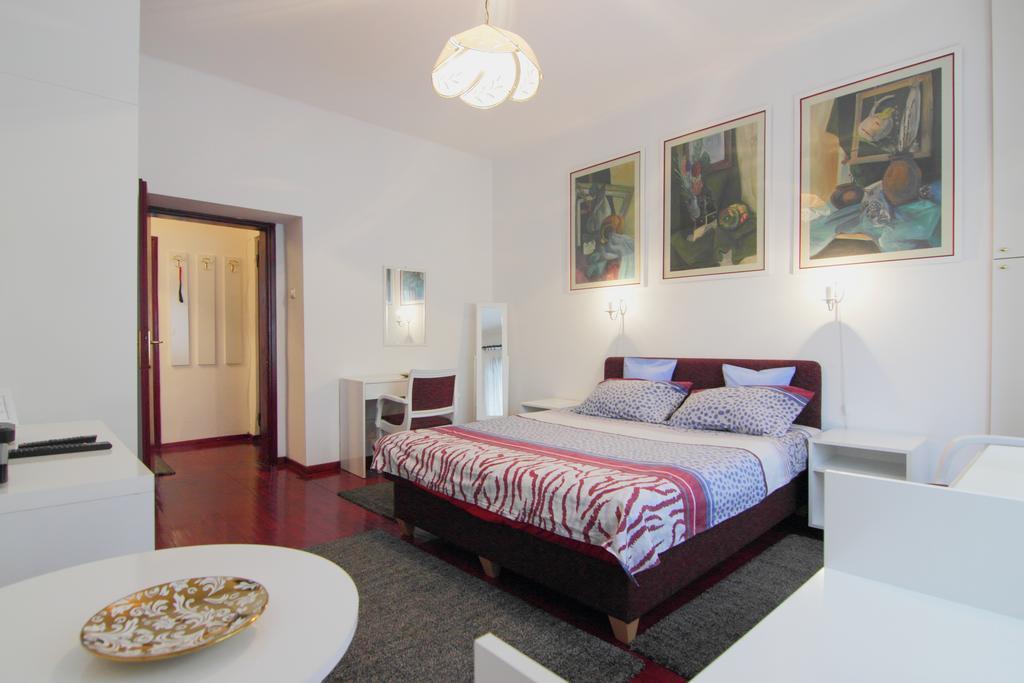 White Apartment Belgrado Exterior foto